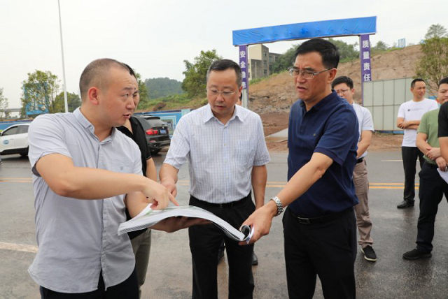 達(dá)州市委副書記、市長(zhǎng)郭亨孝深入中國(guó)供銷西南冷鏈物流達(dá)州基地調(diào)研